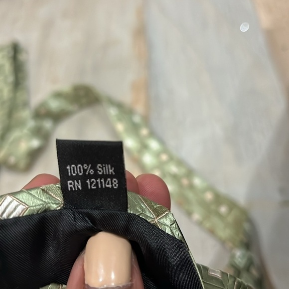 Michael Kors Men’s Green Geometric Squares Silk Necktie W3.5” L58” - Picture 5 of 7